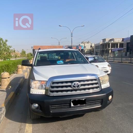 تويوتا سيكويا